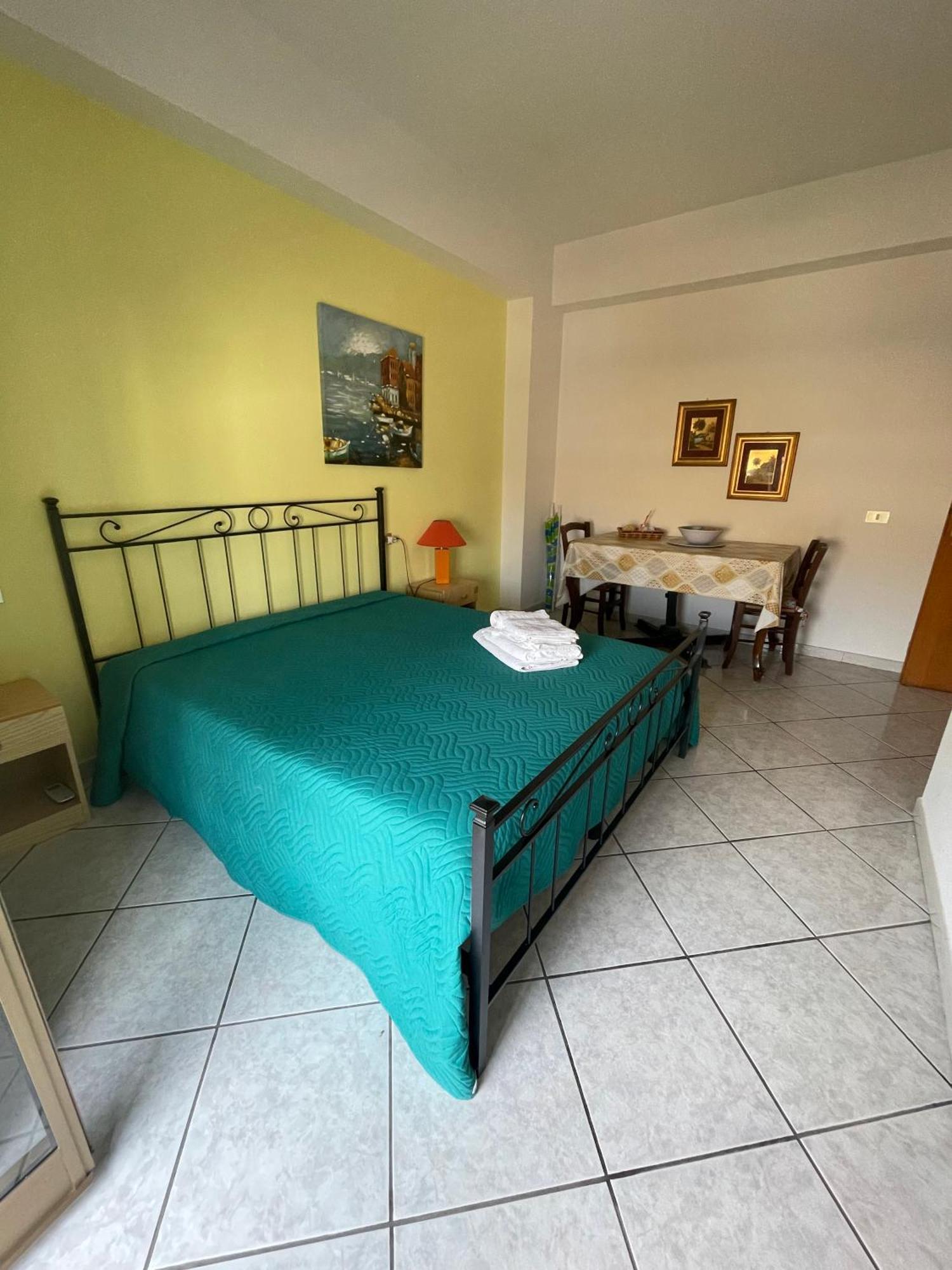 Case Vacanza Trappetodavivere Trappeto  Exterior photo